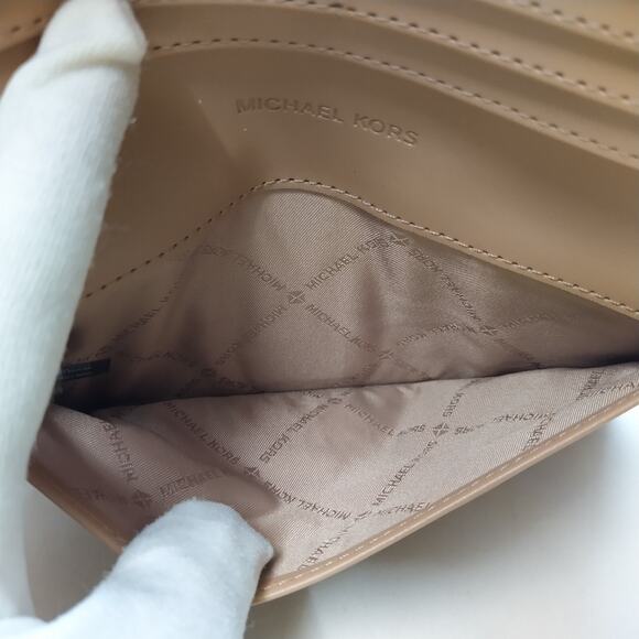 Michael Kors Reed Camel Leather Credit Card Bifold Snap Wallet - Brand New $298 - Picture 12 of 16